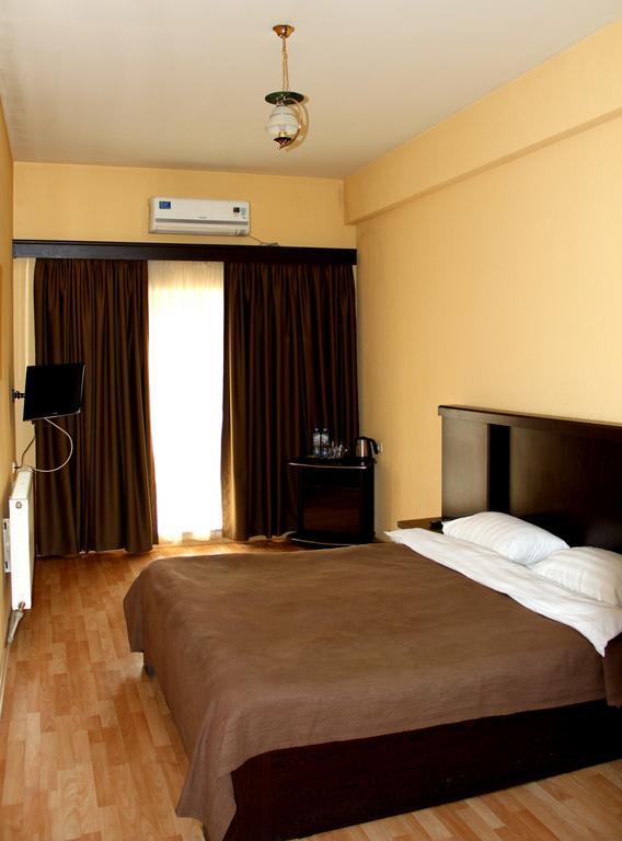 Avenue Hotel تبليسي الغرفة الصورة