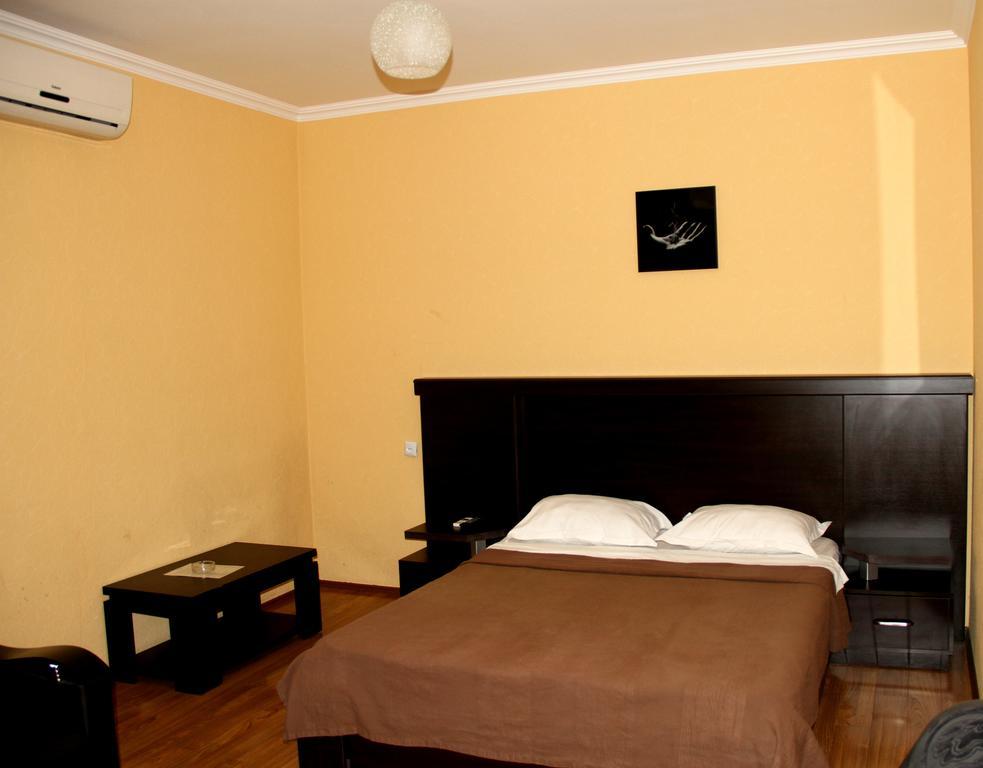 Avenue Hotel تبليسي الغرفة الصورة