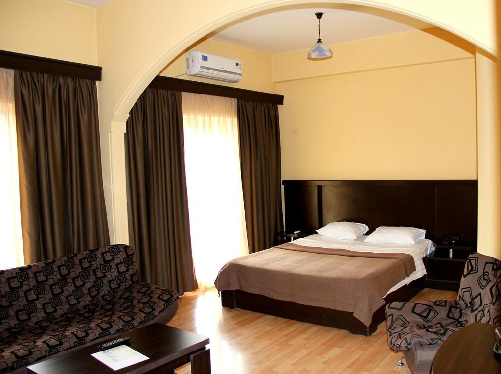Avenue Hotel تبليسي الغرفة الصورة