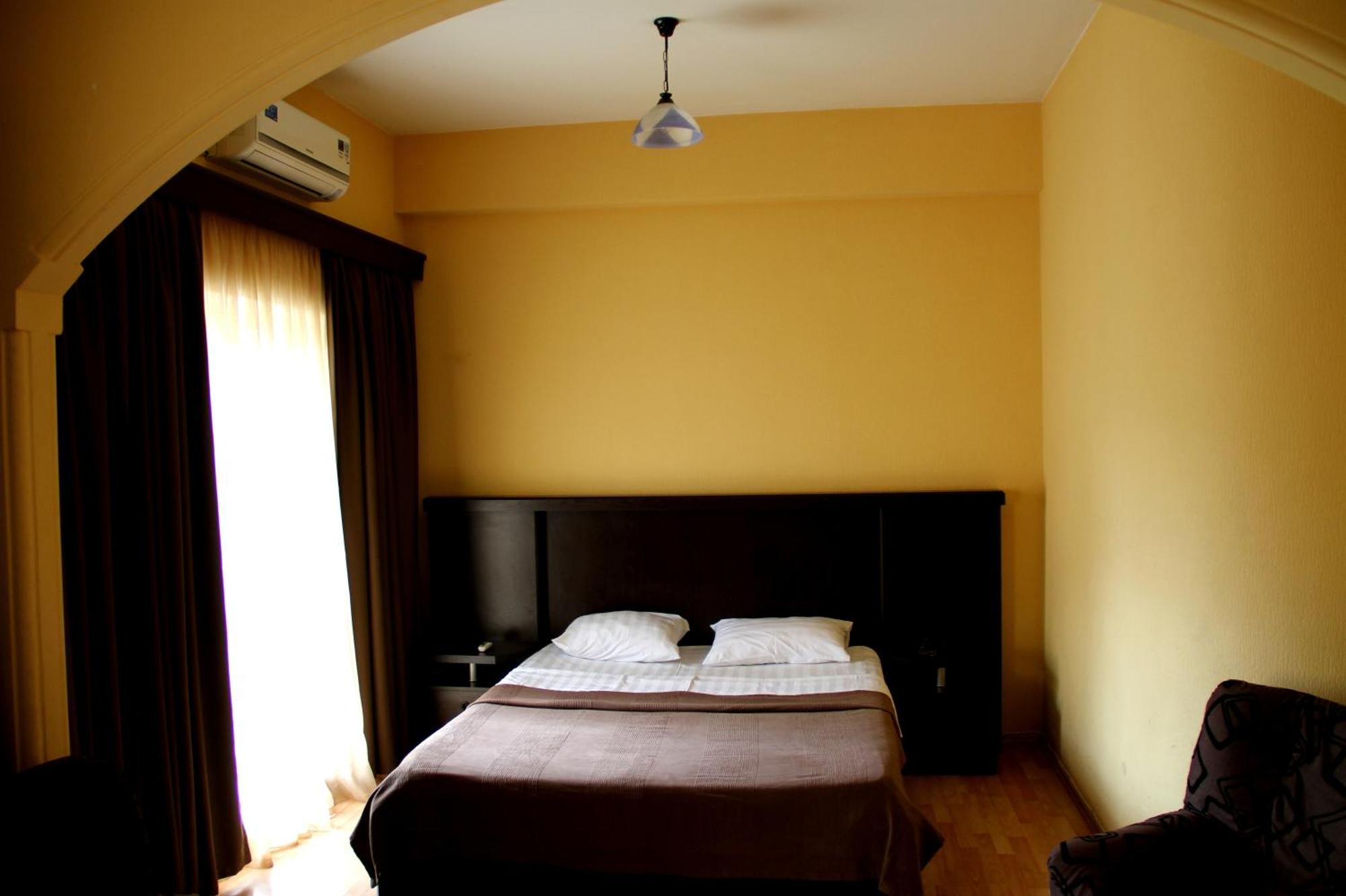 Avenue Hotel تبليسي المظهر الخارجي الصورة