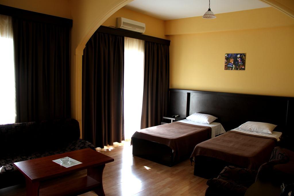Avenue Hotel تبليسي الغرفة الصورة