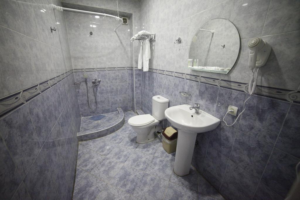 Avenue Hotel تبليسي الغرفة الصورة