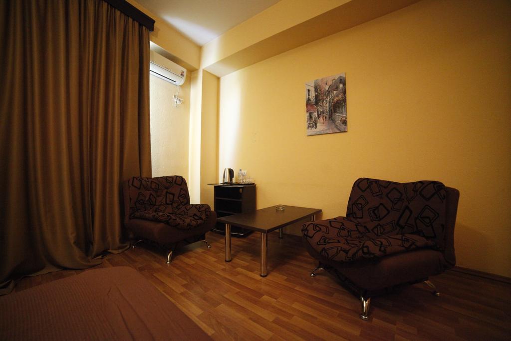 Avenue Hotel تبليسي الغرفة الصورة