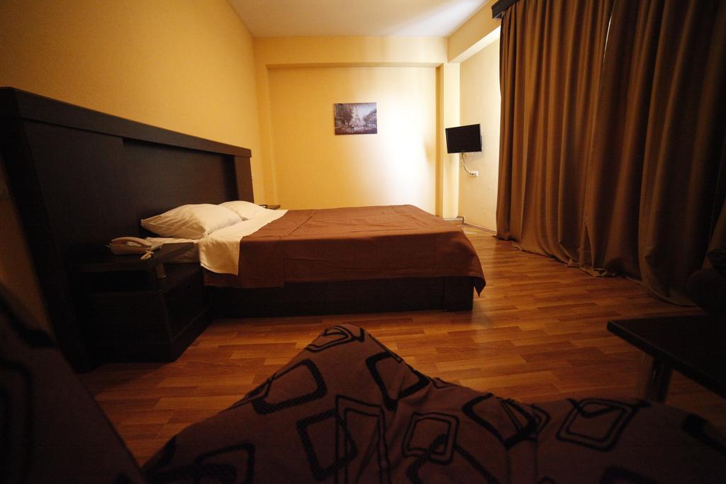 Avenue Hotel تبليسي الغرفة الصورة