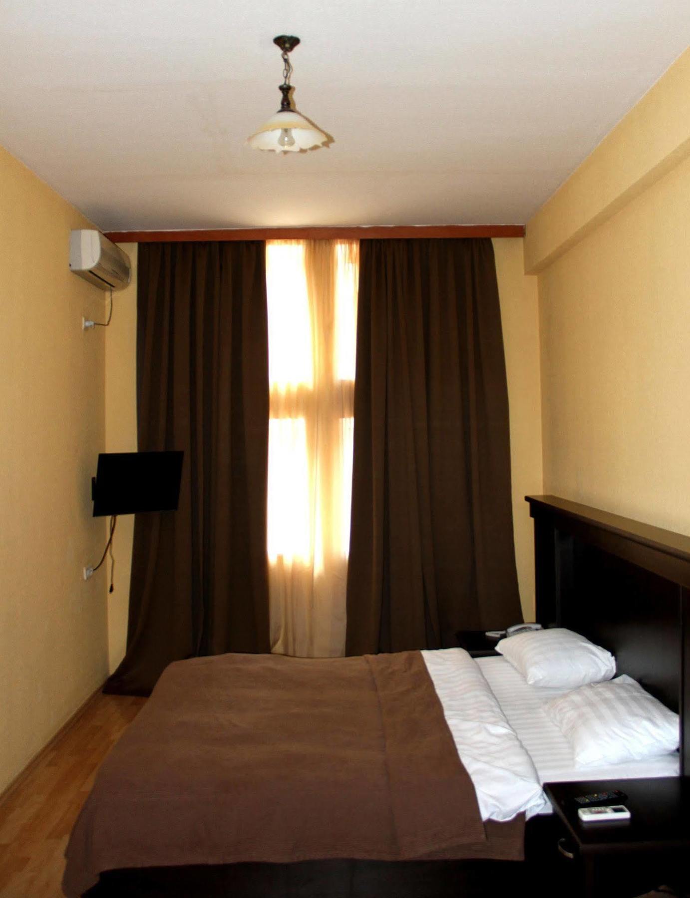 Avenue Hotel تبليسي المظهر الخارجي الصورة