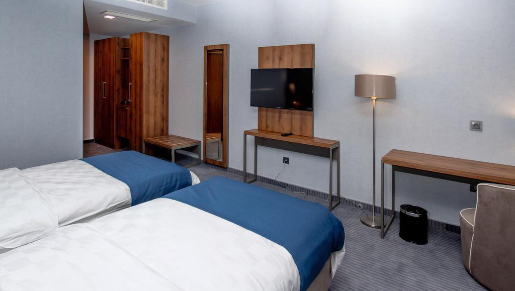 Avenue Hotel تبليسي المظهر الخارجي الصورة